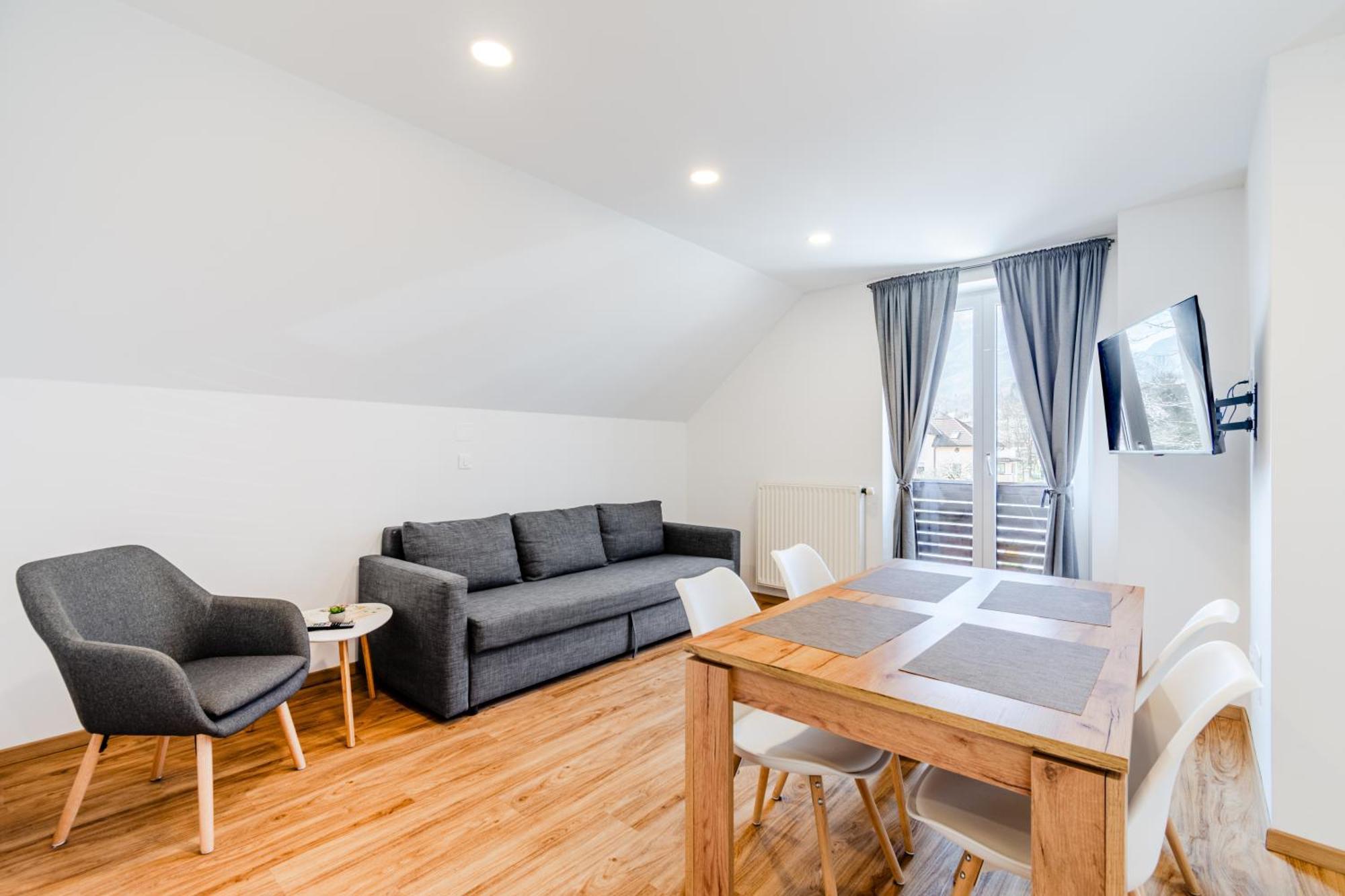 Apartments Skok With Rafting And Free Parking Bovec Luaran gambar